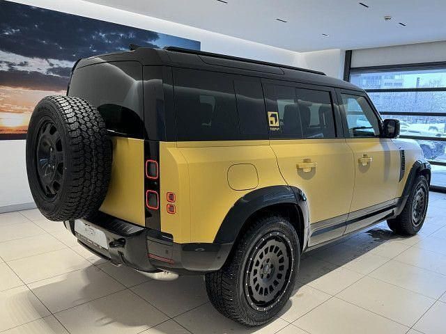 Neu Land Rover Defender 351 PS (258 kW) 2026 Gelb SUV