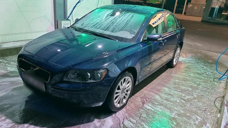 Blau Gebraucht 2005 Volvo S40 Limousine | 4.250 € (Fairer Preis) - Bild 1/4