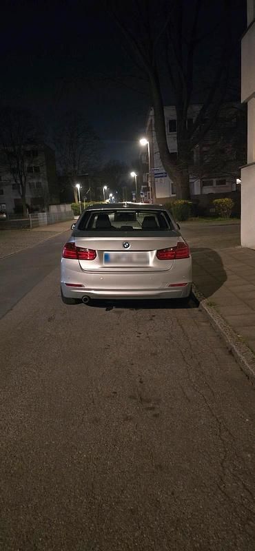 Gebraucht BMW 320 Efficient Dynamics 163 PS (119 kW) 2014 Grau Limousine