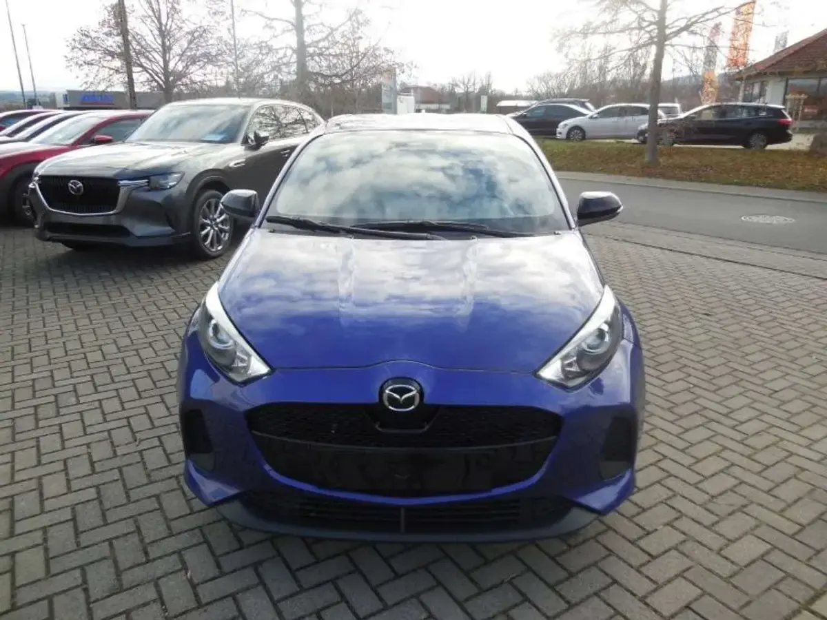 Neu Mazda 2 Center-Line 116 PS (85 kW) 2026 Glass blue Kleinwagen