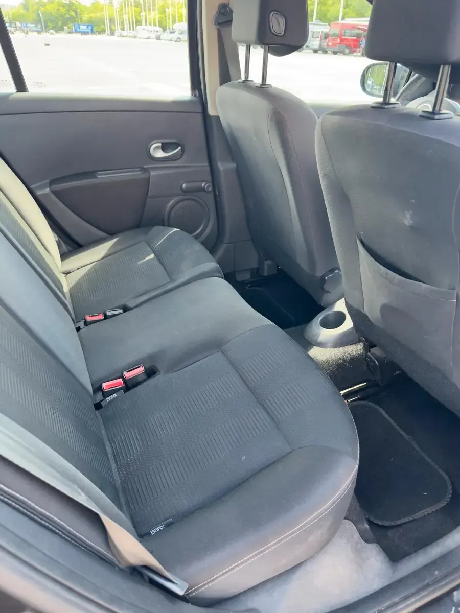 Gebraucht Renault Clio 75 PS (55 kW) 2010 Schwarz Kleinwagen