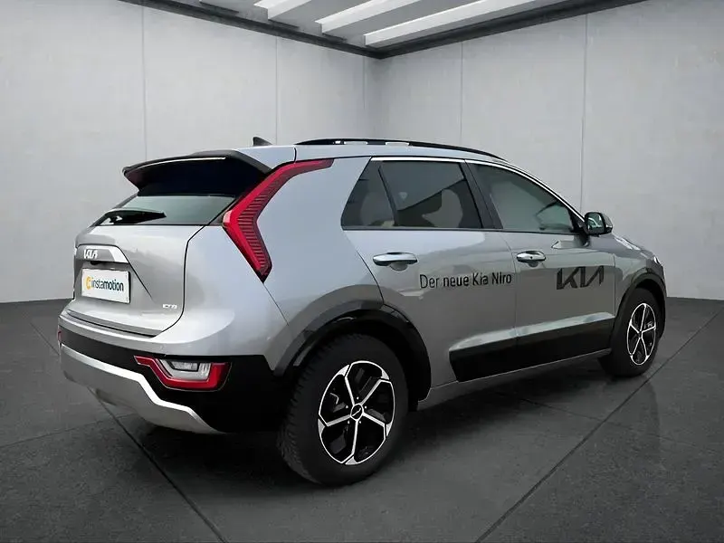 Gebraucht Kia Niro 182 PS (133 kW) 2025 Grau SUV