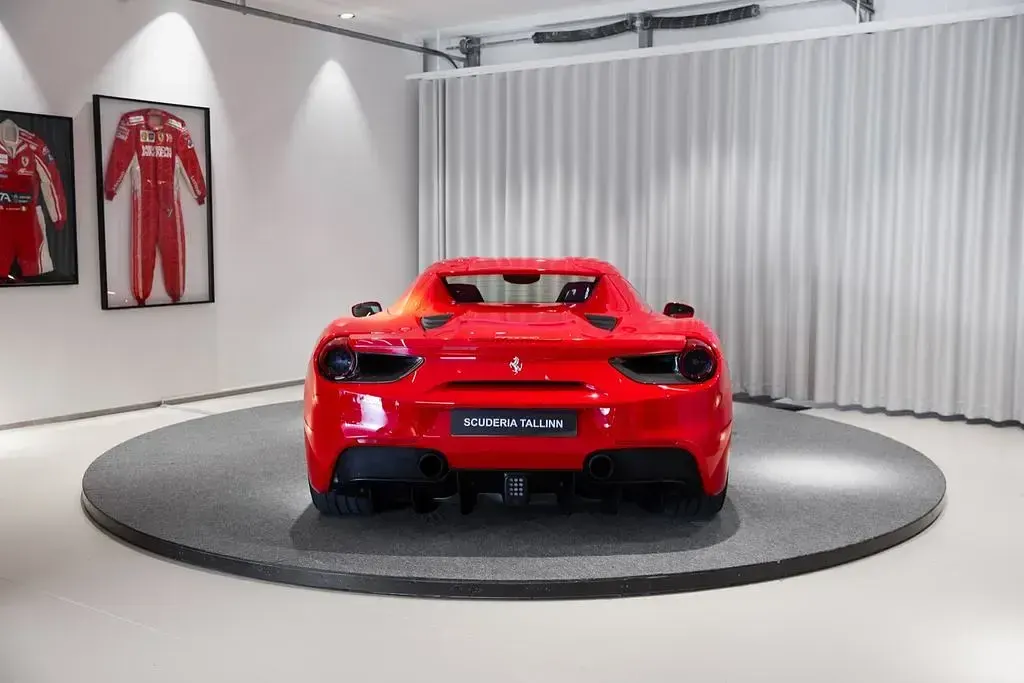 Gebraucht Ferrari 488 669 PS (492 kW) 2018 Cabrio
