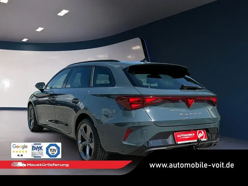 Neu Cupra Leon 150 PS (110 kW) 2026 Blau Limousine