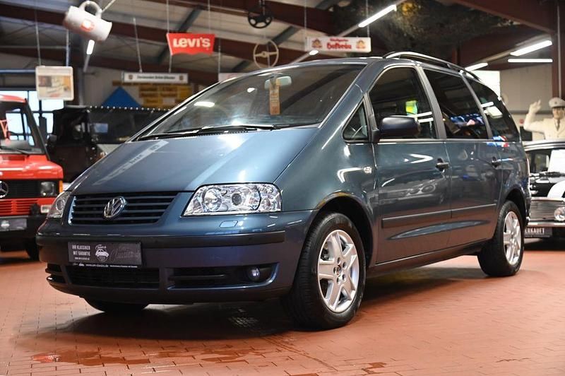 Gebraucht VW Sharan 131 PS (96 kW) 2004 Blau Van / Kleinbus