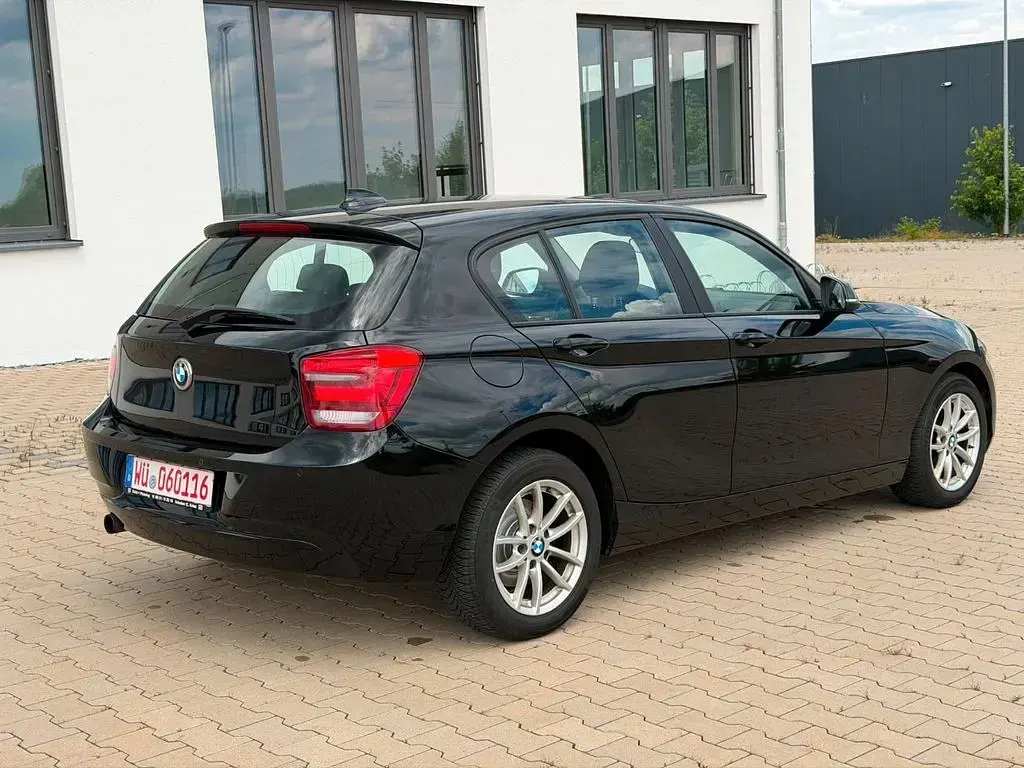 Gebraucht BMW 114 Advantage 102 PS (75 kW) 2014 Schwarz Kleinwagen
