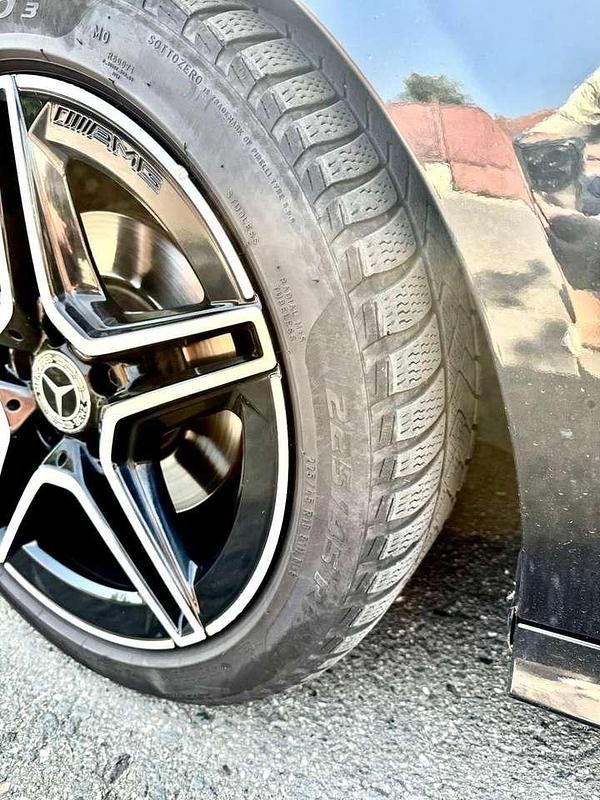 Gebraucht 2020 Mercedes CLA200 Shooting Brake Edition Kombi | 25.000 € - Bild 1/4