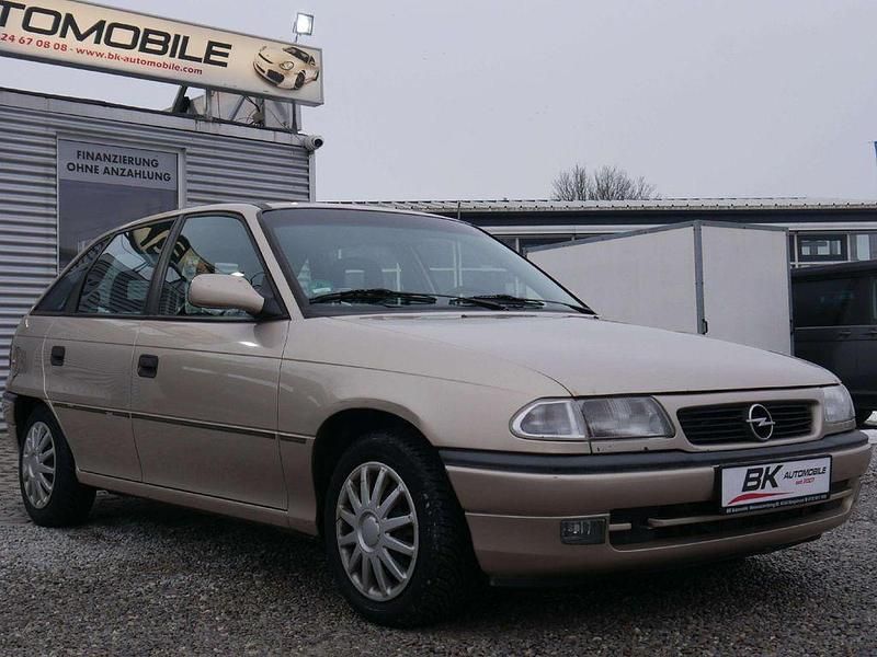 Gebraucht Opel Astra 75 PS (55 kW) 1997 Beige Kombi