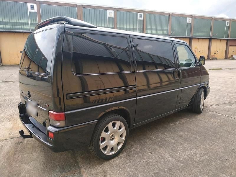 Second-hand VW T4 150 CP (110 kW) 2002 Negru Van
