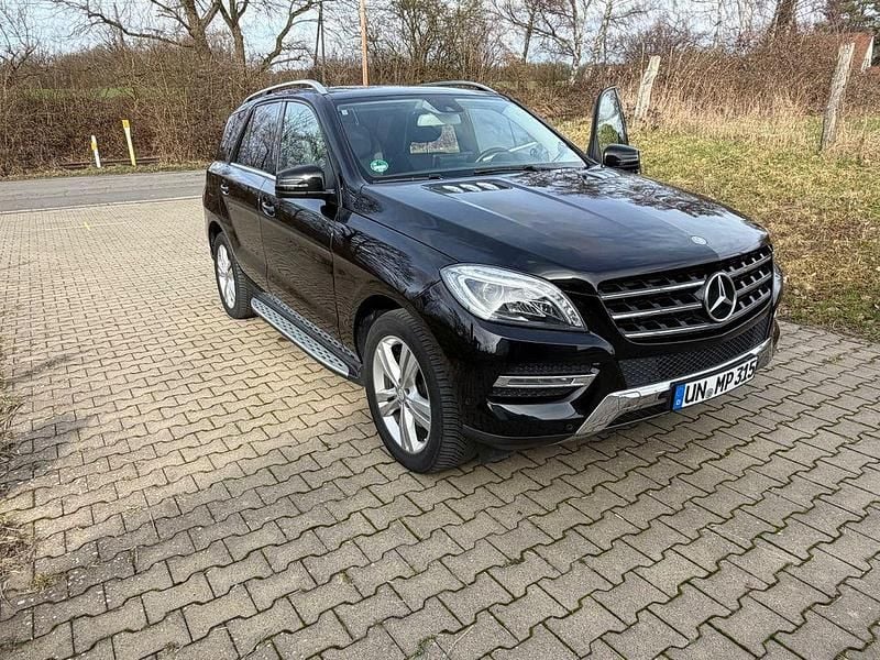 Gebraucht Mercedes ML250 204 PS (150 kW) 2015 Schwarz SUV