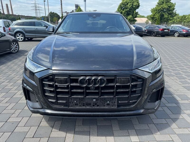 Schwarz Gebraucht 2020 Audi Q8 Sport SUV | 57.490 € (Fairer Preis) - Bild 1/4
