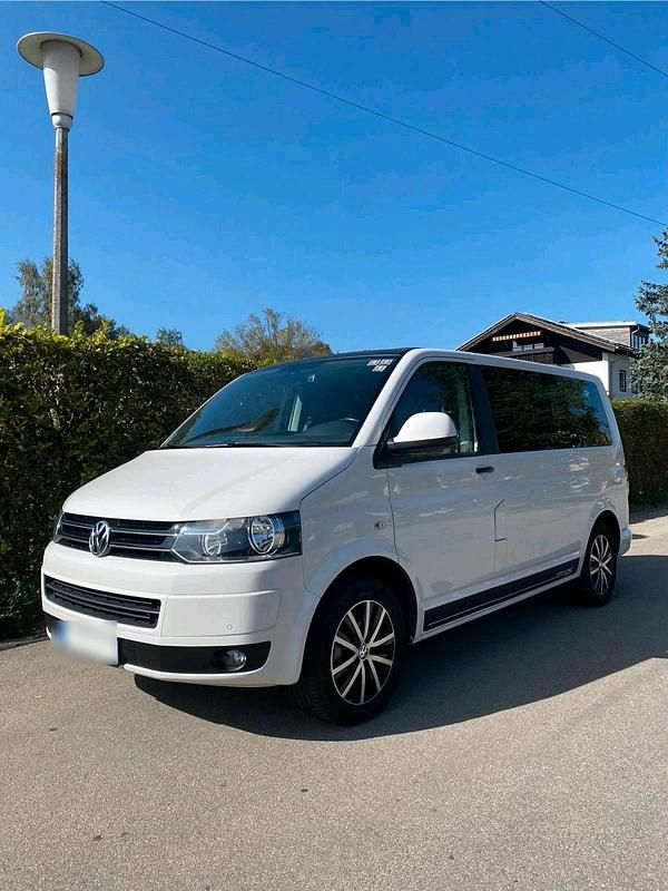 Usata VW Multivan 179 CV (131 kW) 2015 Bianco Monovolume