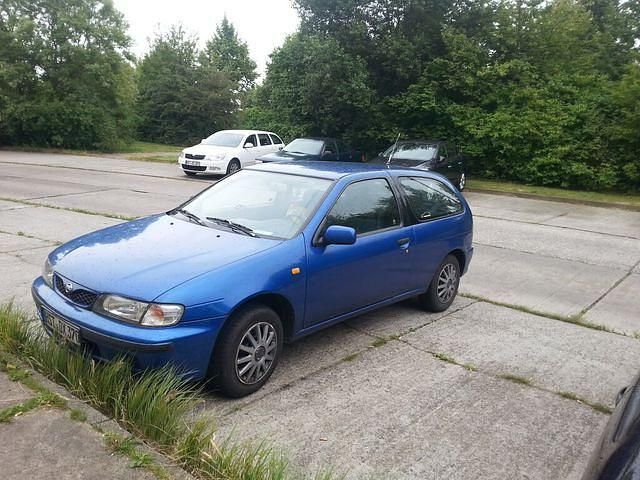Blau Gebraucht 1998 Nissan Almera Kombi | 1.000 € (Superpreis) - Bild 1/1