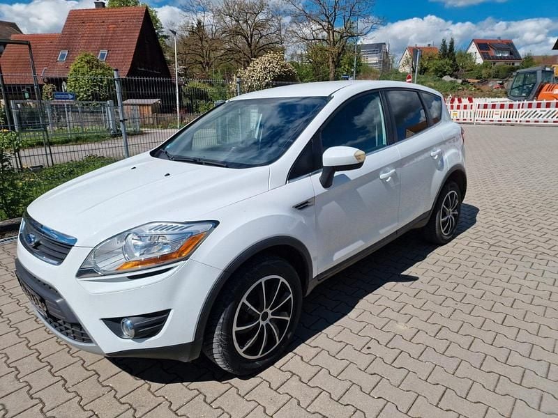 Usado Ford Kuga 141 HP (103 kW) 2011 Branco SUV