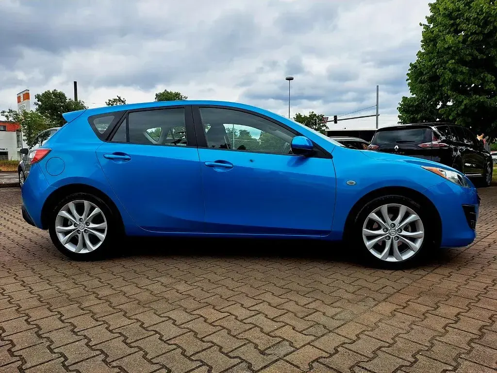 Gebraucht Mazda 3 105 PS (77 kW) 2011 Blau Limousine