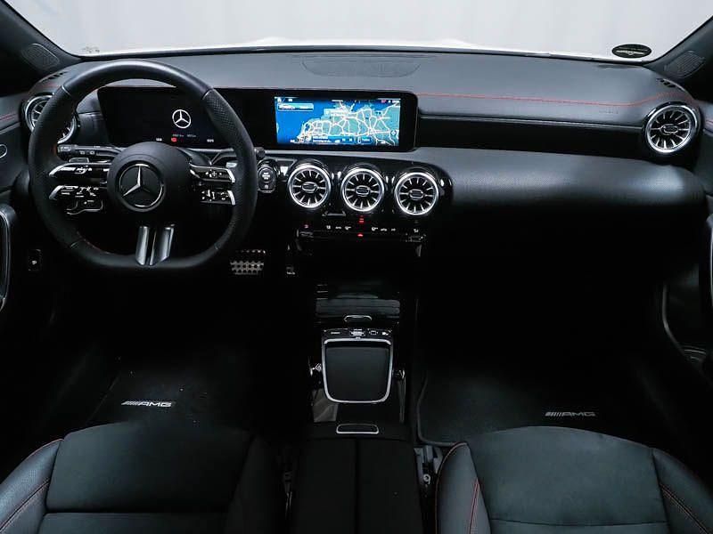 Gebraucht Mercedes CLA220 AMG 190 PS (139 kW) 2025 Weiß Limousine