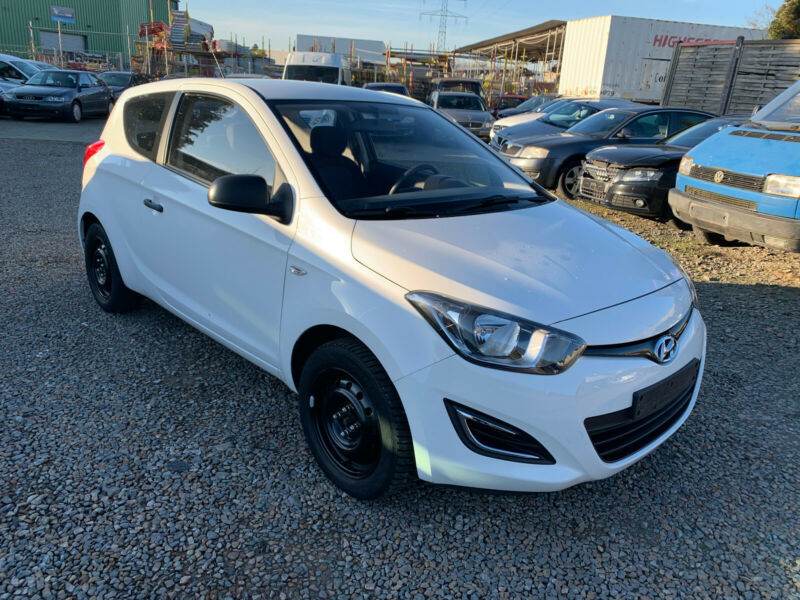 Verkauft Hyundai i20 Star Edition, gebraucht 2013, 98.000