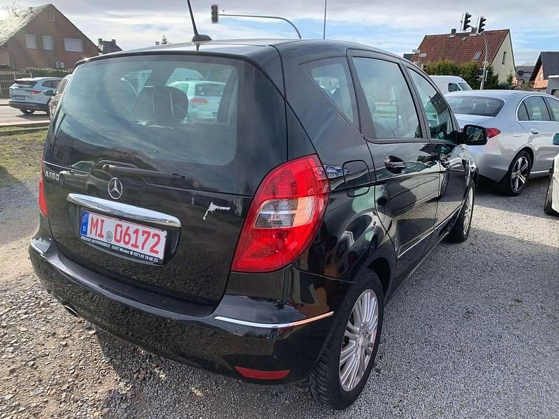 Gebraucht Mercedes A180 116 PS (85 kW) 2010 Schwarz Kombi