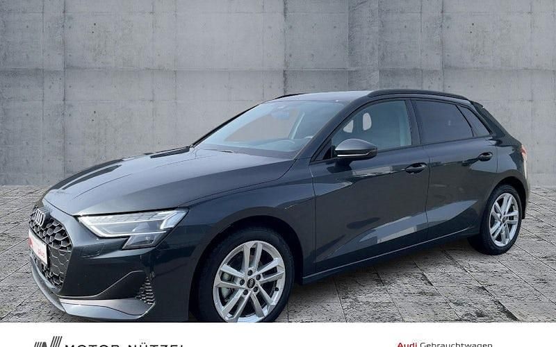 Second-hand Audi A3 Ambiente 116 CP (85 kW) 2025 Gri Berlinǎ