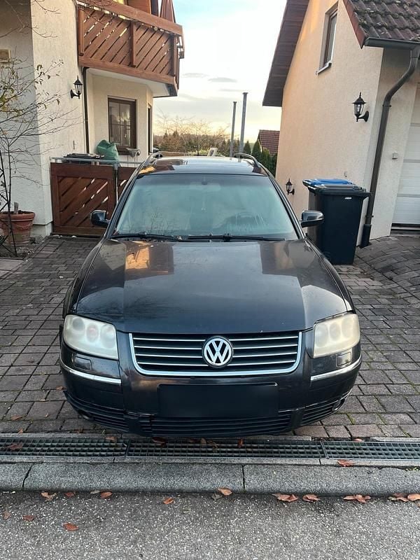 Usata VW Passat 150 CV (110 kW) 2003 Nero Station wagon