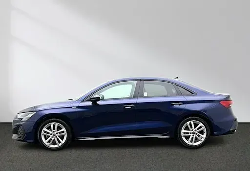 Używany Audi A3 S-Line 150 KM (110 kW) 2025 Niebieski Sedan/Limuzyna