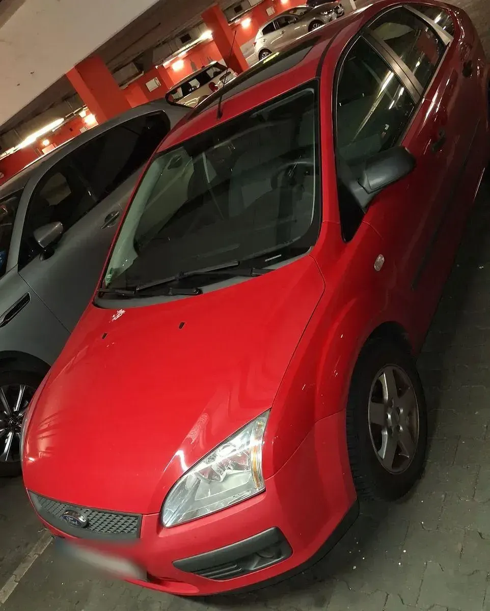 Gebraucht Ford Focus Titanium 116 PS (85 kW) 2006 Rot Limousine