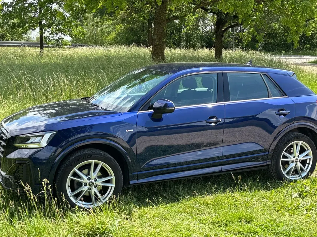 Gebraucht Audi Q2 S-Line 110 PS (80 kW) 2023 Blau SUV
