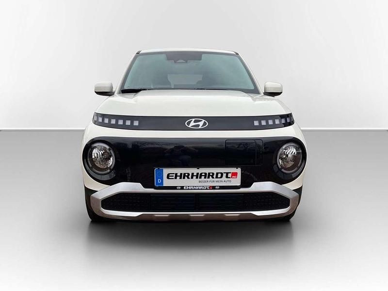 Gebraucht Hyundai Inster Select 71 kW (97 PS) 2025 Unbleached ivory Kleinwagen