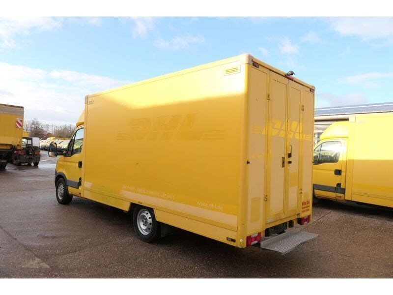 Gebraucht Iveco Daily 106 PS (77 kW) 2012 Gelb (metallic) Van