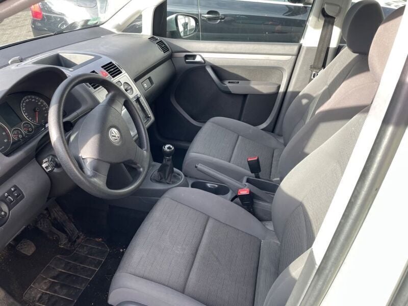 Gebraucht VW Touran Conceptline 150 PS (110 kW) 2010 Silber Van / Kleinbus