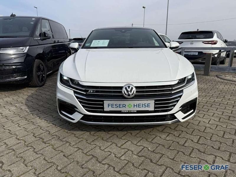 Gebraucht VW Arteon R-line 190 PS (139 kW) 2019 Oryxweiß perlmutteffekt Kleinwagen