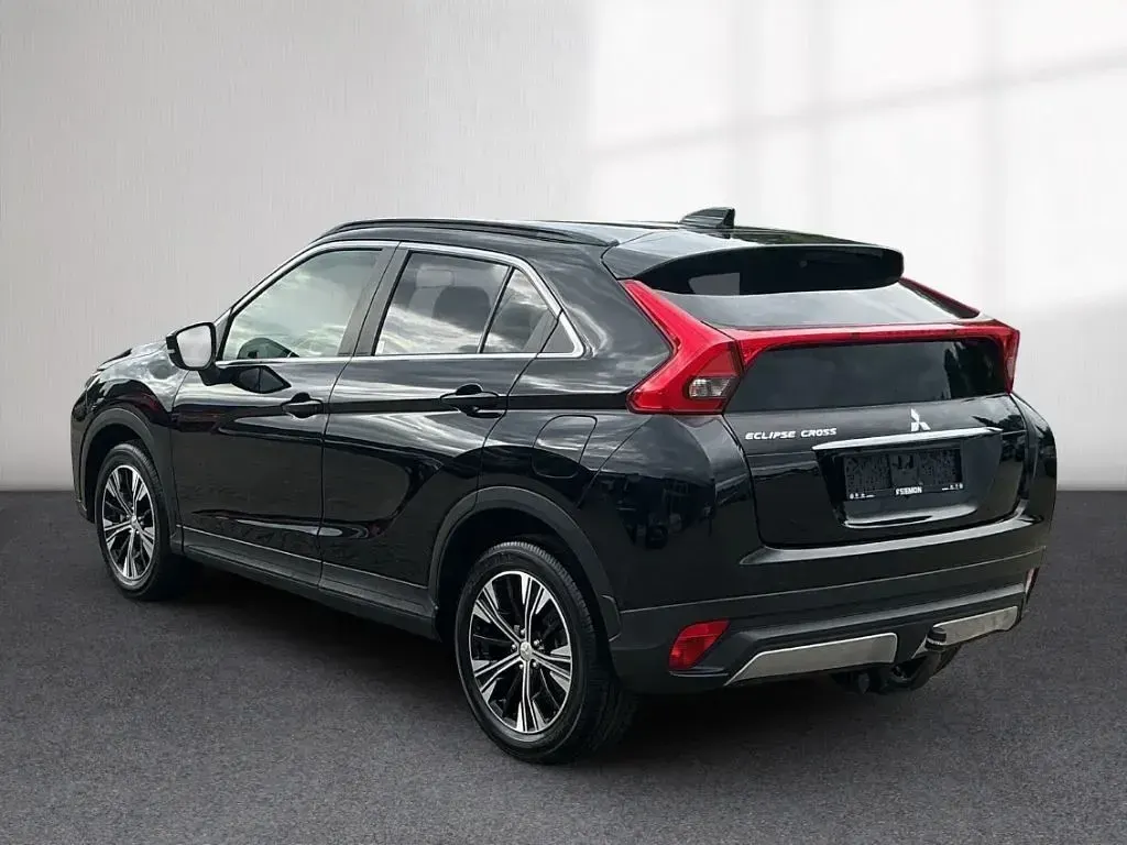 Gebraucht Mitsubishi Eclipse Cross Active 163 PS (119 kW) 2021 P) (schwarz SUV