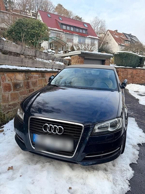 Gebraucht Audi A3 Cabriolet Attraction 160 PS (117 kW) 2012 Blau Cabrio