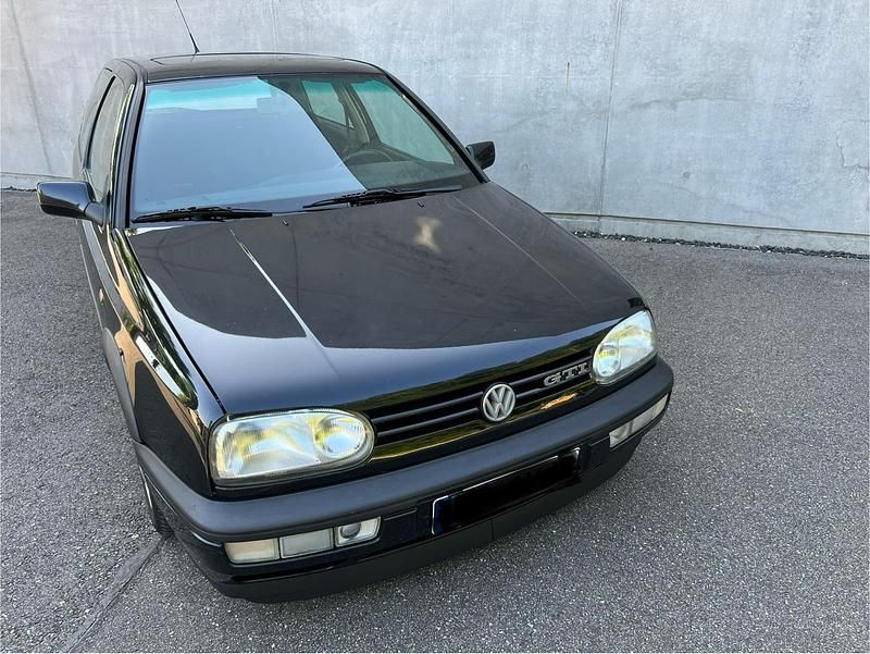 Schwarz Gebraucht 1994 VW Golf III Edition Kleinwagen | 4.599 € - Bild 1/4