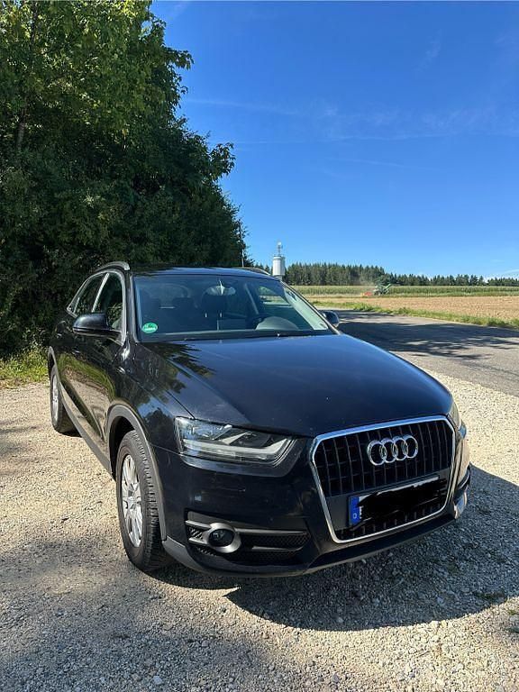 Schwarz Gebraucht 2012 Audi Q3 SUV | 8.500 € (Fairer Preis) - Bild 1/4