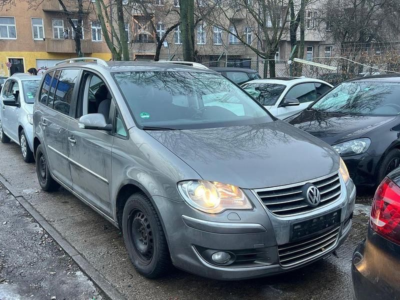 Gebraucht VW Touran Highline 140 PS (102 kW) 2009 Grau Van / Kleinbus