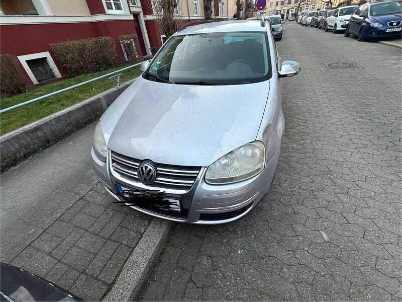Grau Gebraucht 2008 VW Golf VI Trendline Kombi | 3.000 € (Teuer) - Bild 1/4