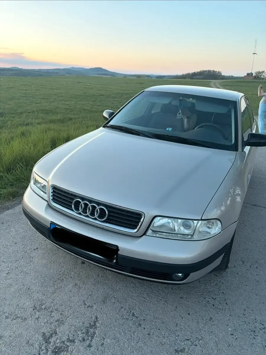 Brugt Audi A4 Design 101 HK (74 kW) 1999 Sedan