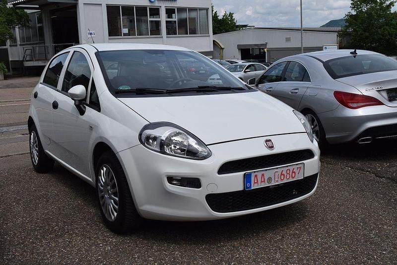 Weiß Gebraucht 2017 Fiat Punto Mystyle Kleinwagen | 5.980 € (Etwas zu teuer) - Bild 1/3