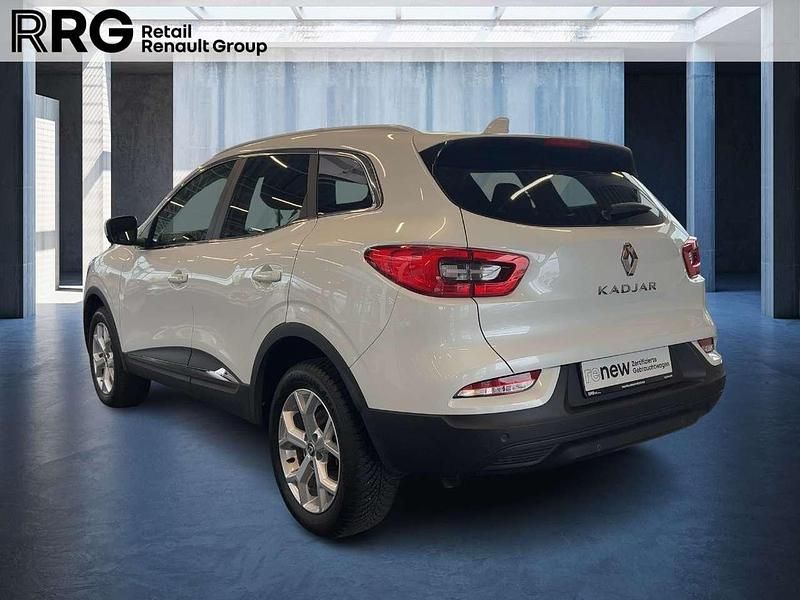 Gebraucht Renault Kadjar Business 140 PS (102 kW) 2020 Weiss â´nacreâ´ (weiß) SUV