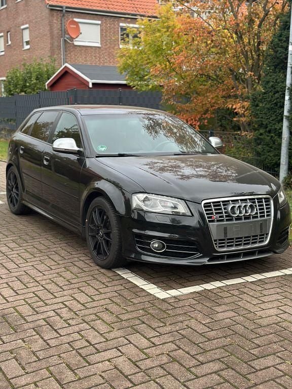 Schwarz Gebraucht 2010 Audi S3 Sport Limousine | 12.800 € (Guter Preis) - Bild 1/4