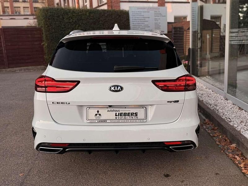 Gebraucht Kia Ceed Sportswagon GT-Line 140 PS (102 kW) 2020 Weiß Kombi