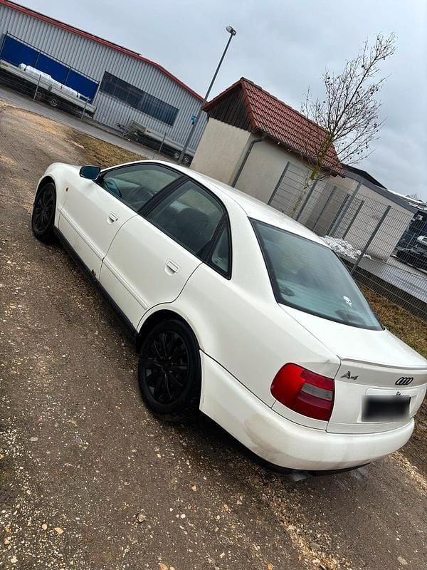 Gebraucht Audi A4 128 PS (94 kW) 1997 Weiß Limousine