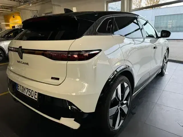 Gebraucht Renault Megane E-Tech Techno 160 kW (218 PS) 2024 Schwarz Limousine
