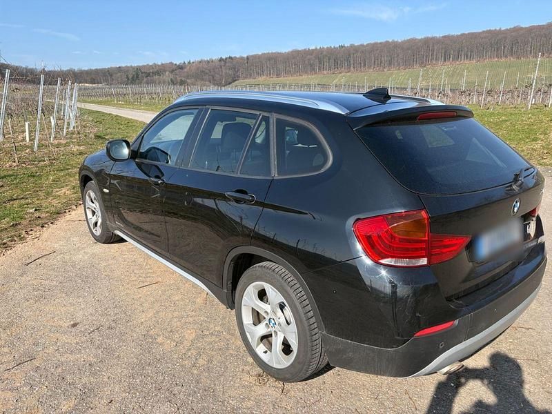 Gebraucht BMW X1 143 PS (105 kW) 2010 Schwarz SUV