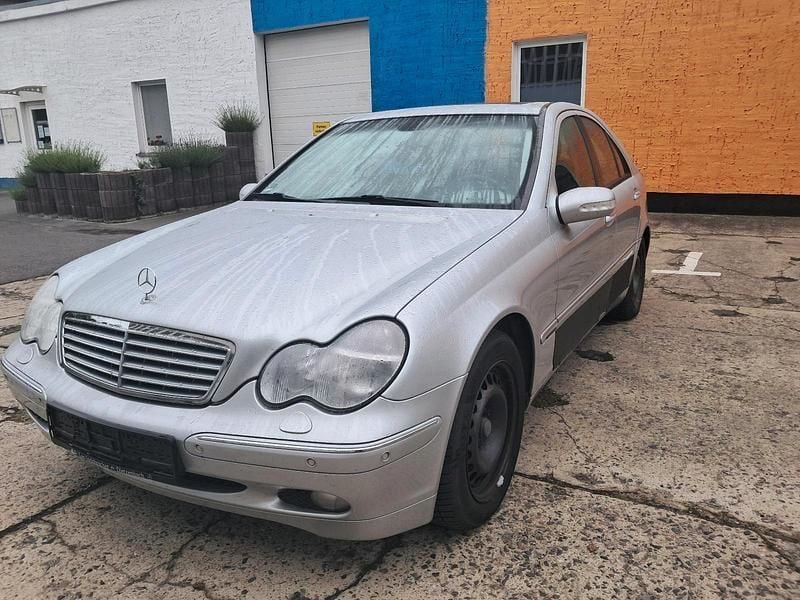 Silber Gebraucht 2001 Mercedes C240 Limousine | 1.400 € (Superpreis) - Bild 1/4