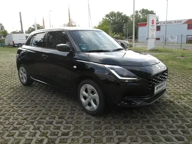 Gebraucht Suzuki Swift GL 83 PS (61 kW) 2025 Schwarz Kleinwagen
