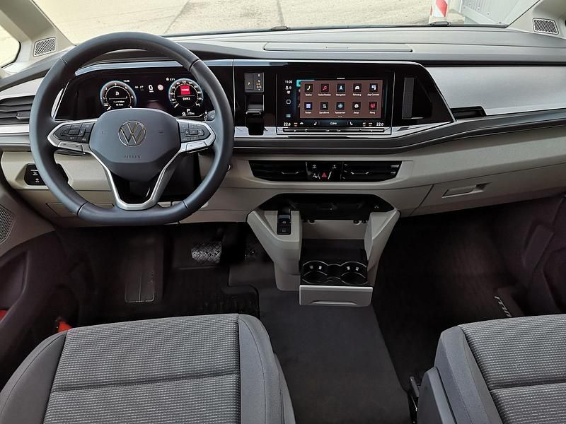 Neu VW Multivan Edition 150 PS (110 kW) 2025 Indiumgrau metallic Van