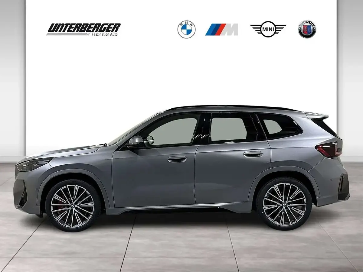 Neu BMW X1 M Sport 218 PS (160 kW) 2025 Bmw individual frozen pure gre SUV