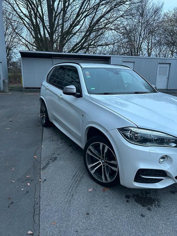 Gebraucht BMW X5 381 PS (280 kW) 2014 Weiß SUV